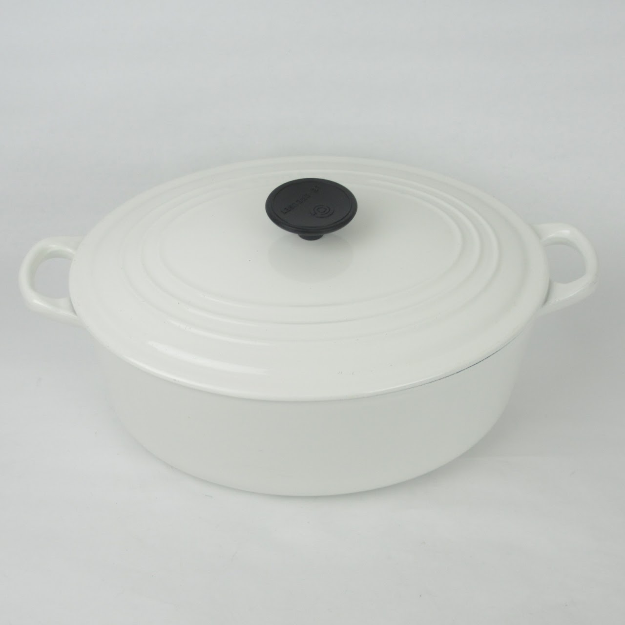 Le Creuset 29CM 5 QT Oval Cooker/Dutch Oven White