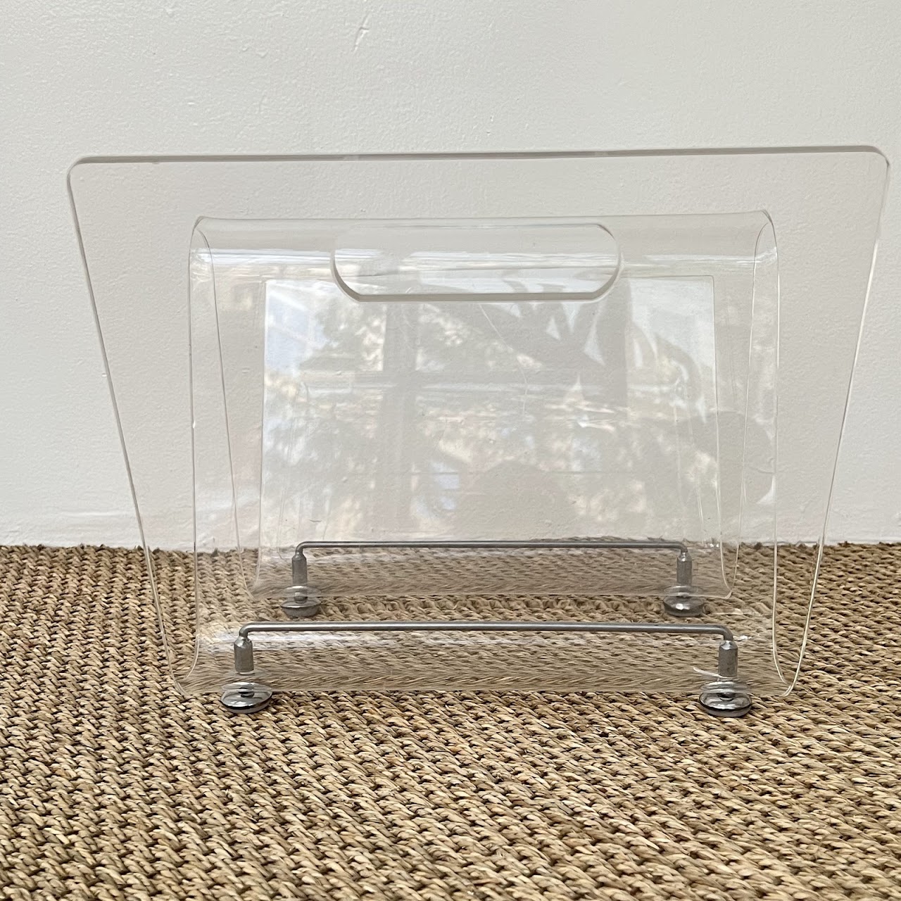 Acrylic Wave Magazine Rack