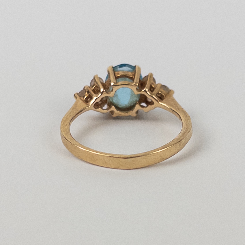 14K Gold Ring with Semi Precious Stone Settings