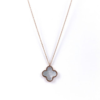 14K Gold Quatrefoil Pendant Necklace