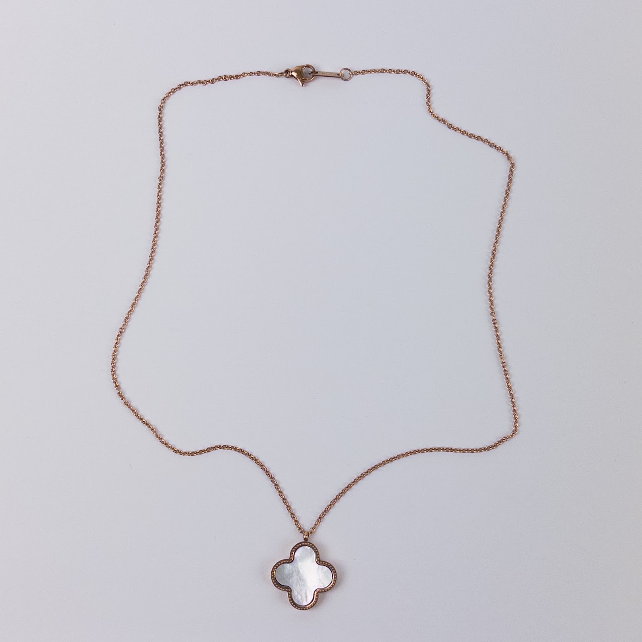 14K Gold Quatrefoil Pendant Necklace