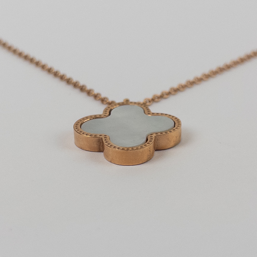 14K Gold Quatrefoil Pendant Necklace