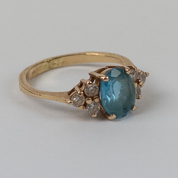 14K Gold Ring with Semi Precious Stone Settings