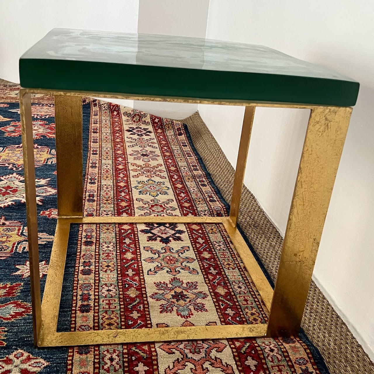 Villa and House Lever Side Table