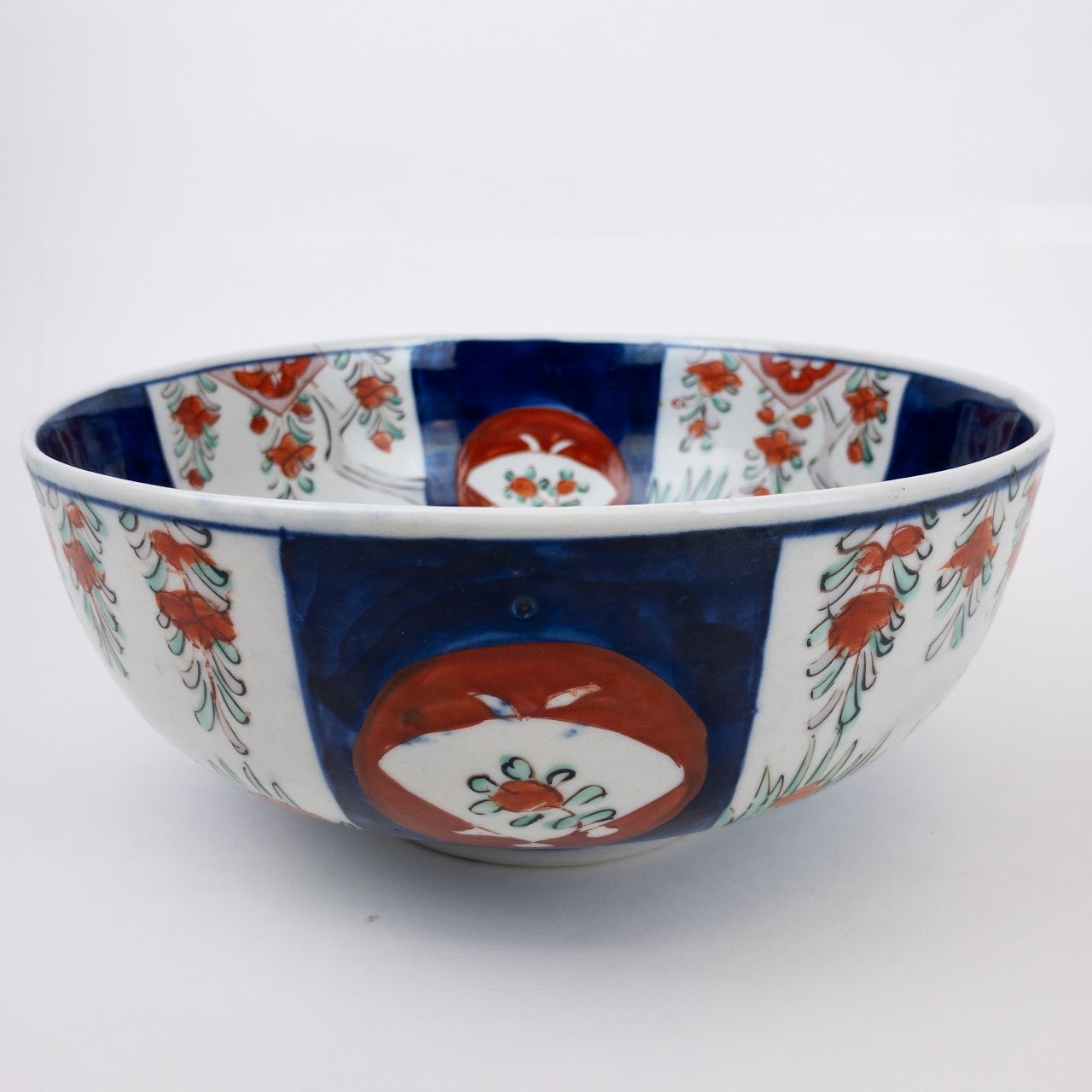 Japanese Imari Porcelain Bowl