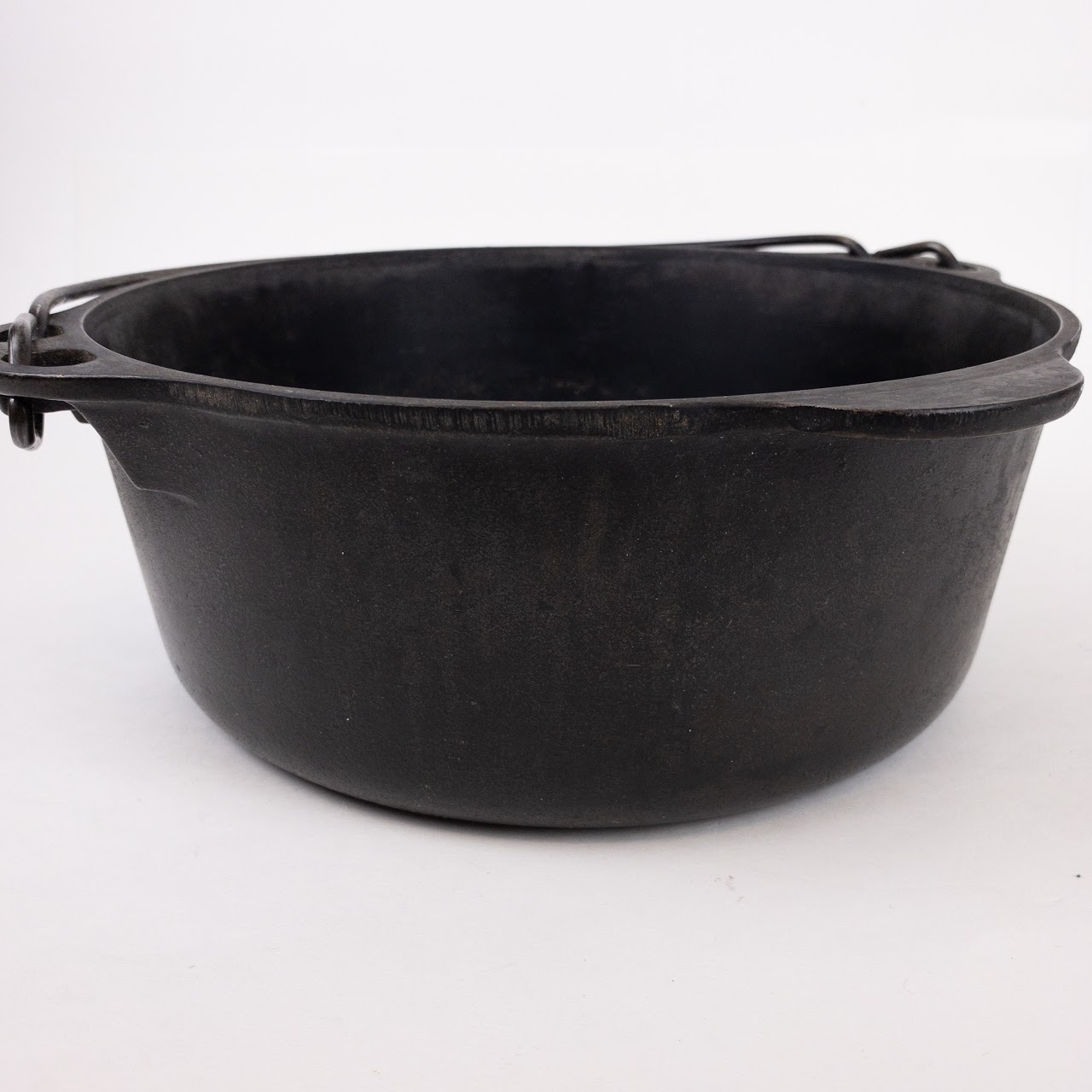 Vintage Griswold Cast Iron 11 Dutch Oven