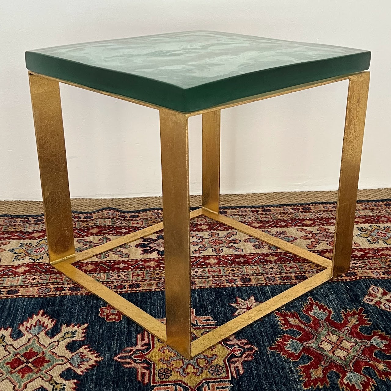 Villa and House Lever Side Table