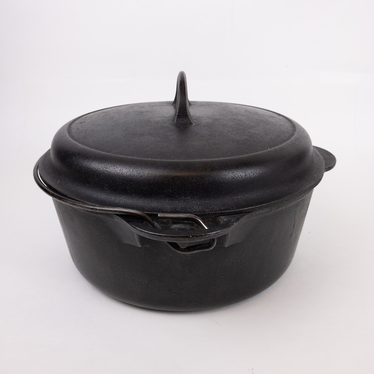 Vintage Griswold Cast Iron 11 Dutch Oven