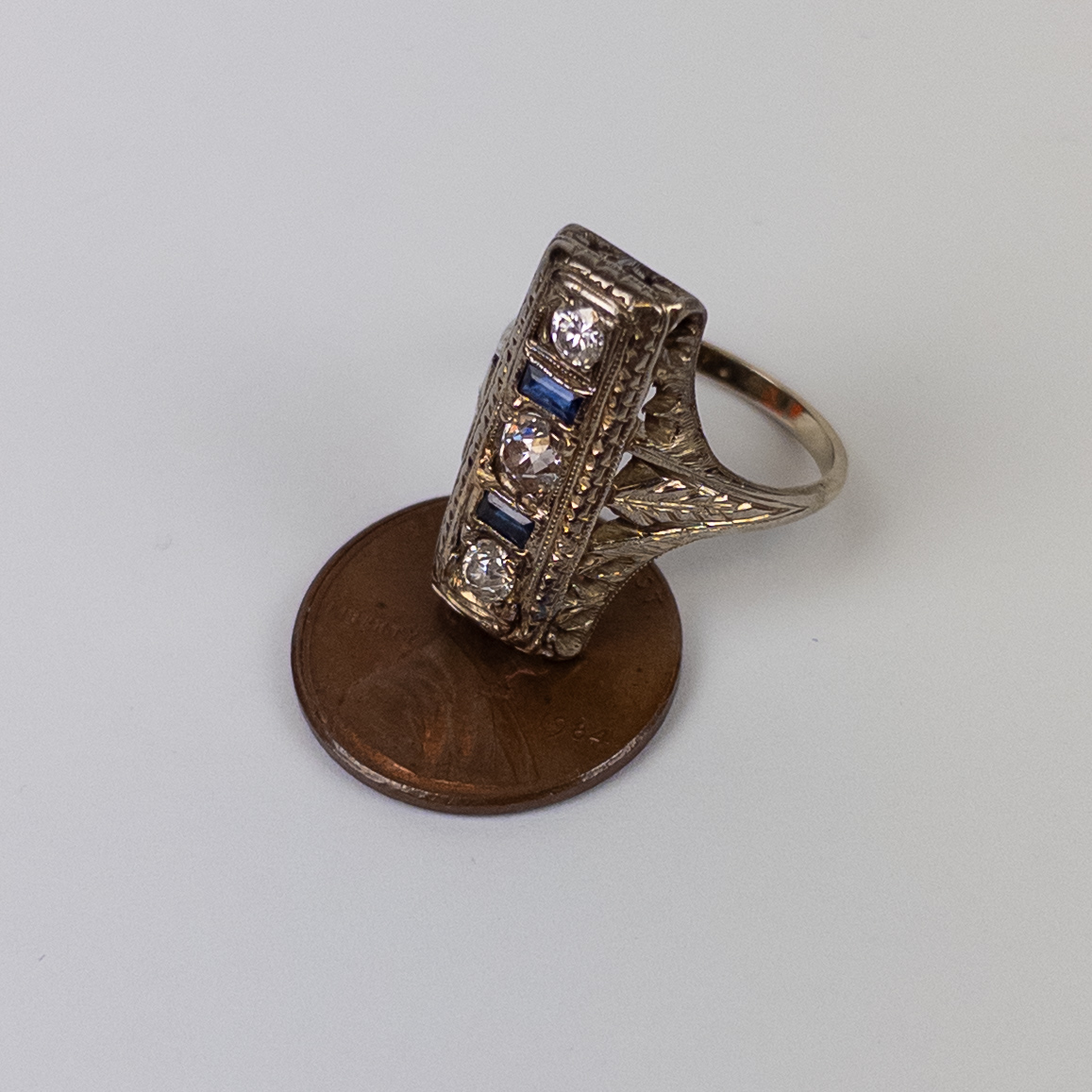 14K Gold, Diamond and Sapphire Ring