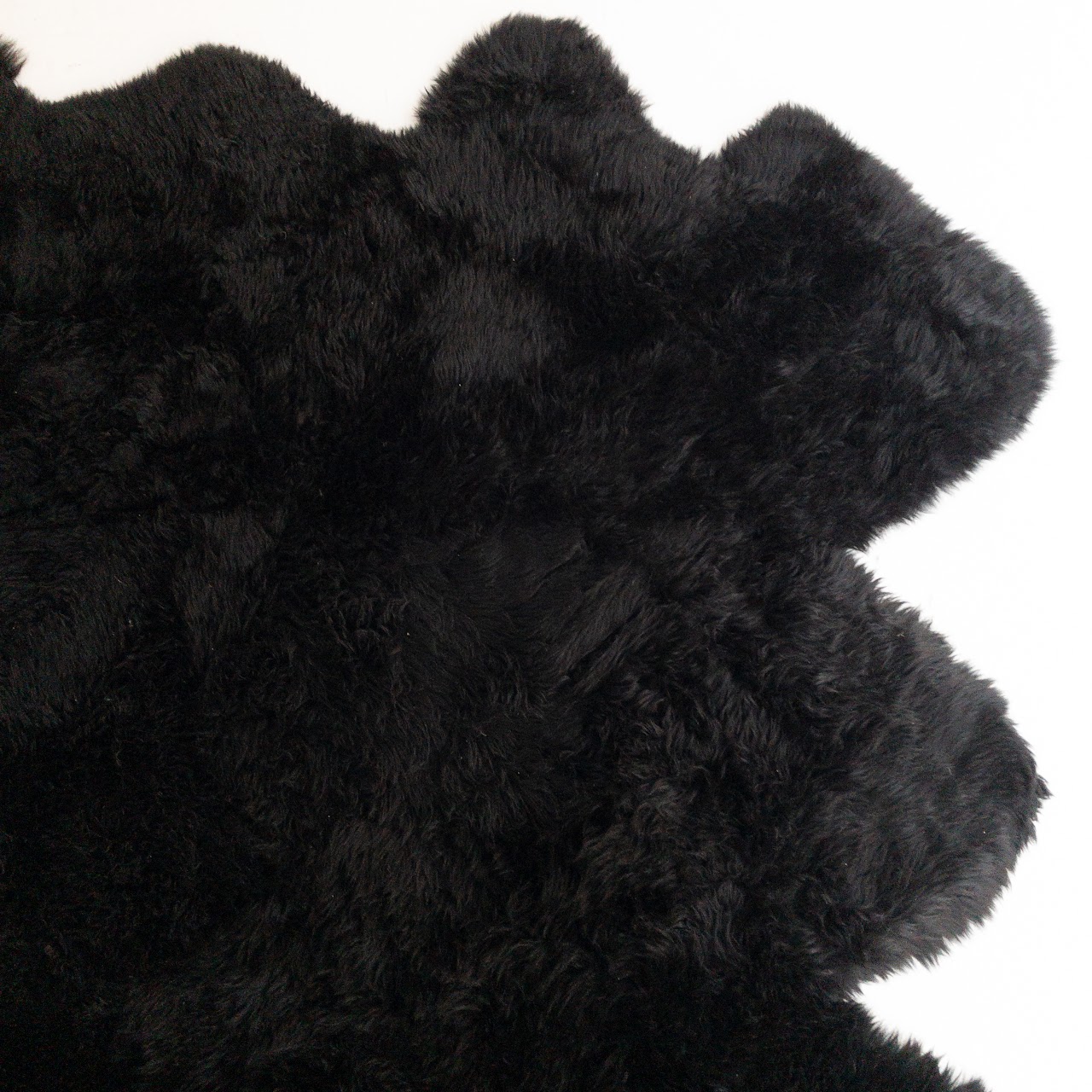 Natural Black Sheepskin Rug