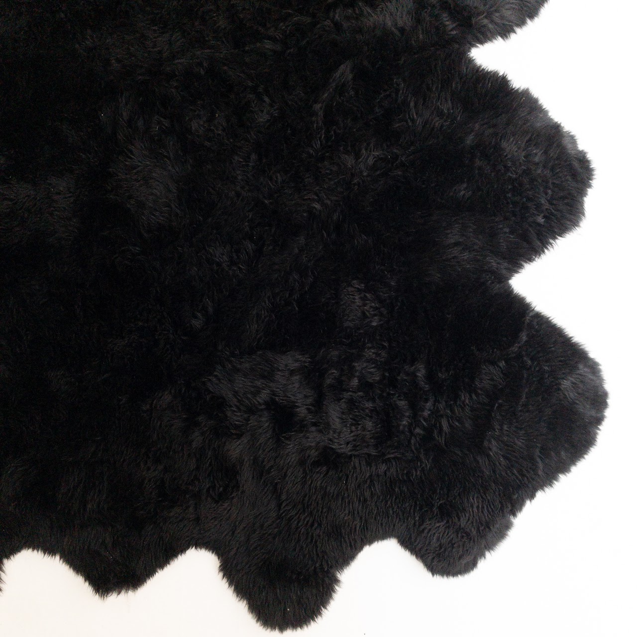 Natural Black Sheepskin Rug