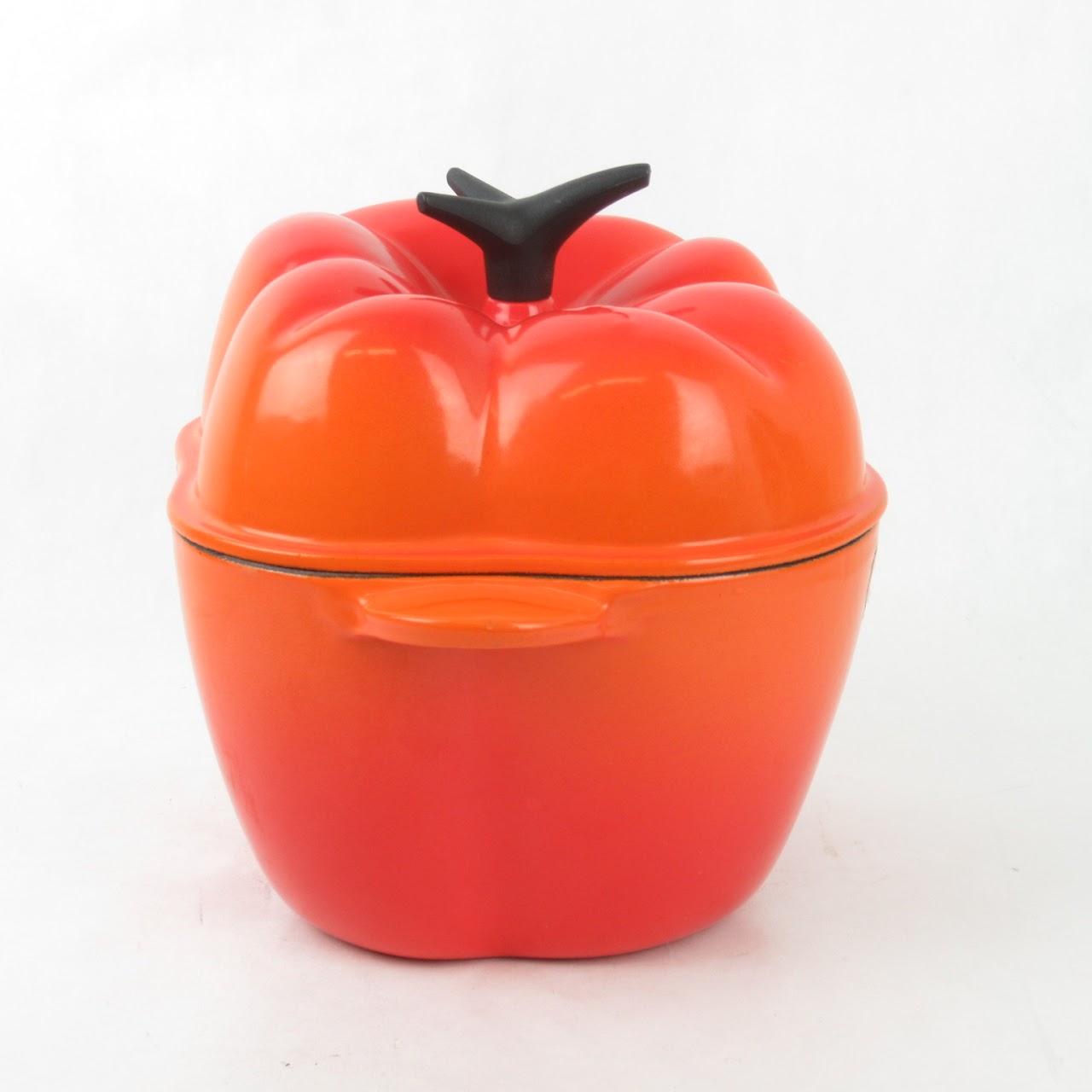 Le Creuset Bell Pepper Shaped Cast Iron Cooker