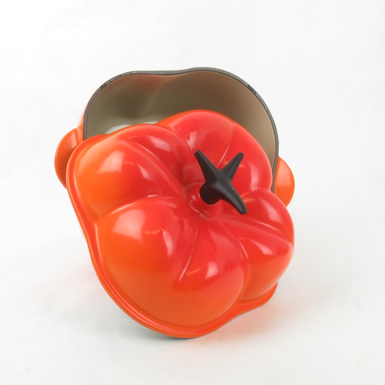 Le Creuset Bell Pepper Shaped Cast Iron Cooker