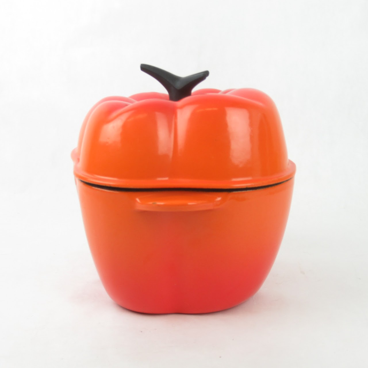 Le Creuset Bell Pepper Shaped Cast Iron Cooker