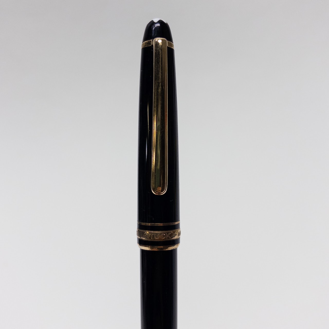 Montblanc Meisterstück 14K Gold Nib Fountain Pen