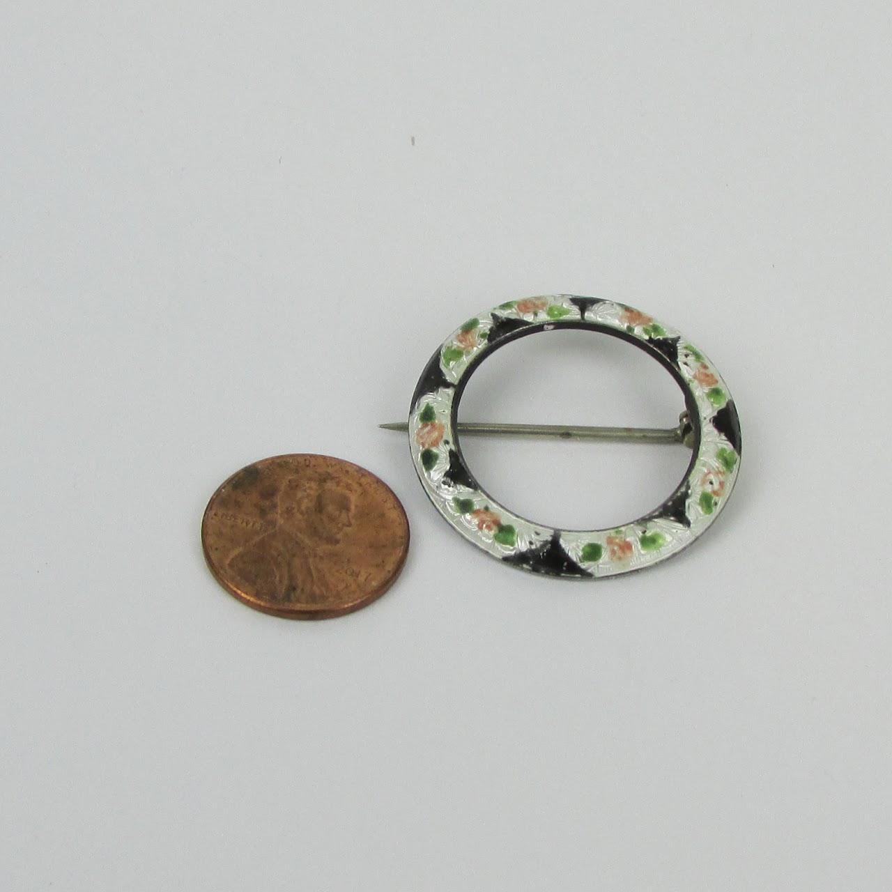 Sterling Silver & Enamel Vintage Circle Brooch