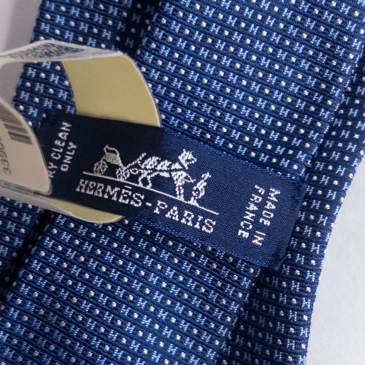 Hermès Mega Chariot 7 Skinny Necktie