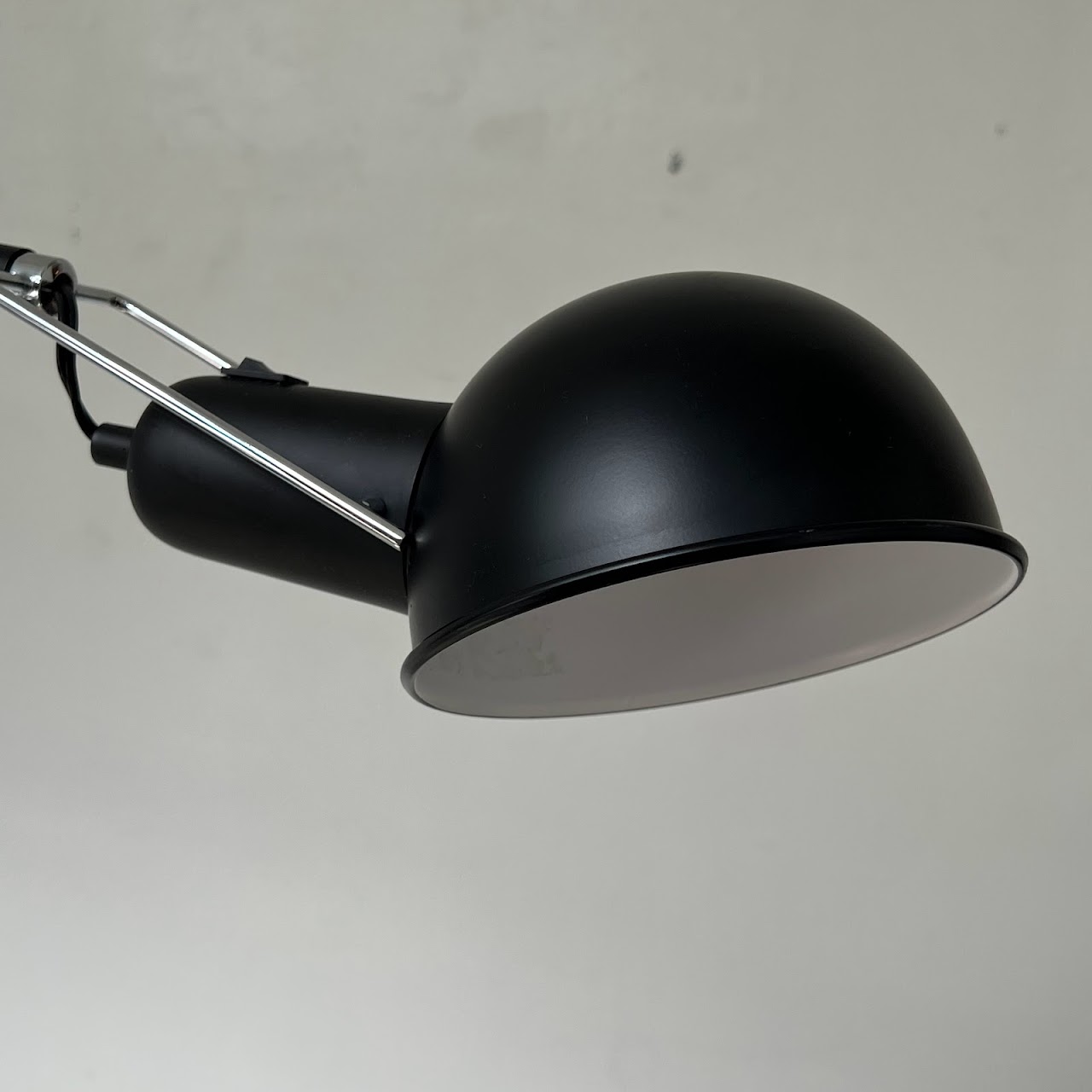 Mod Swing-Arm Cantilever Wall Lamp