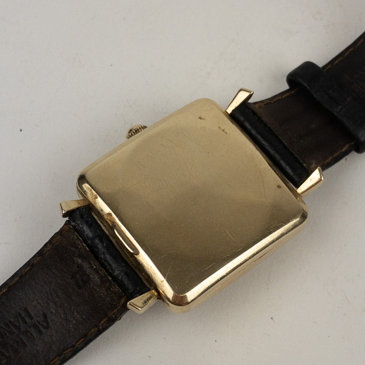 Omega 14K Gold Vintage Quartz Wristwatch NEEDS REPAIR