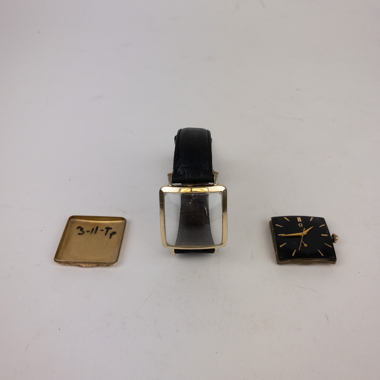 Omega 14K Gold Vintage Quartz Wristwatch NEEDS REPAIR