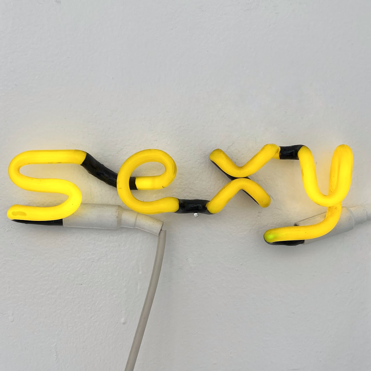 'Sexy' Neon Sculpture