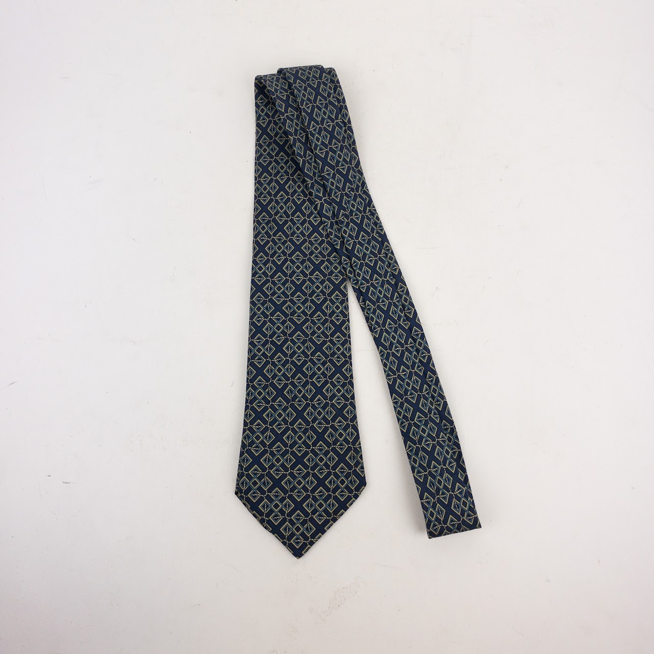 Hermès Diamond Pattern Tie