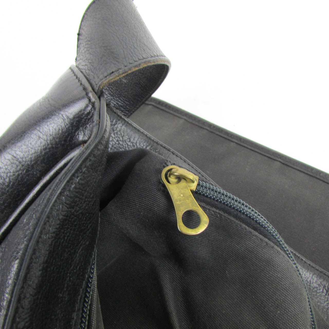 Il Bisonte Leather Messenger Bag