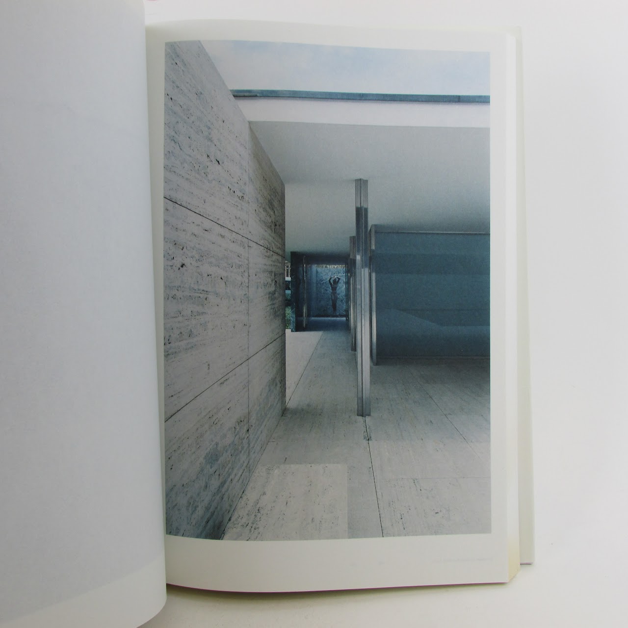 Yoshihiko Ueda: "Mies Van Der Rohe / Photographs" Book