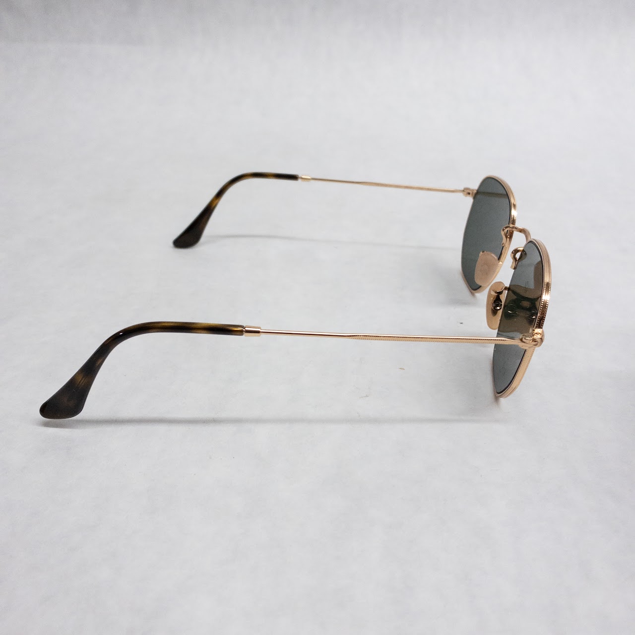 Ray-Ban  Classic Smaller Aviator Sunglasses