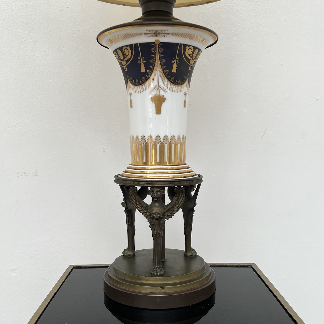 Neoclassical Porcelain and Brass Table Lamp