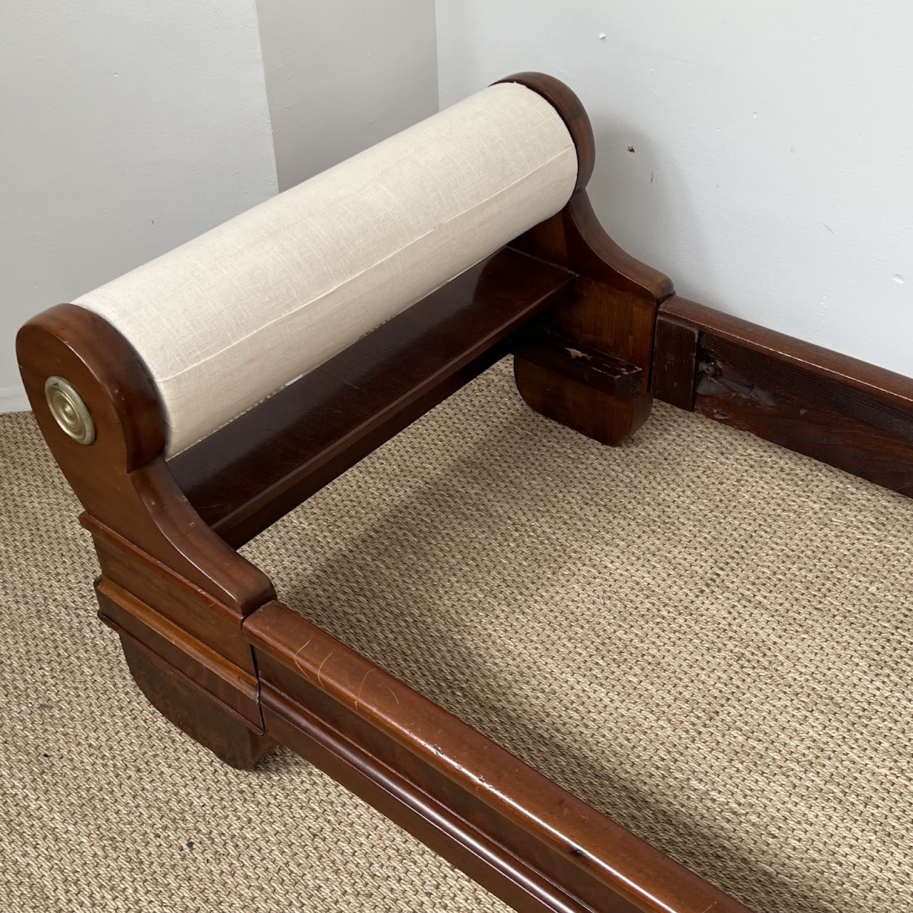 Empire Flame Mahogany Sleigh Daybed