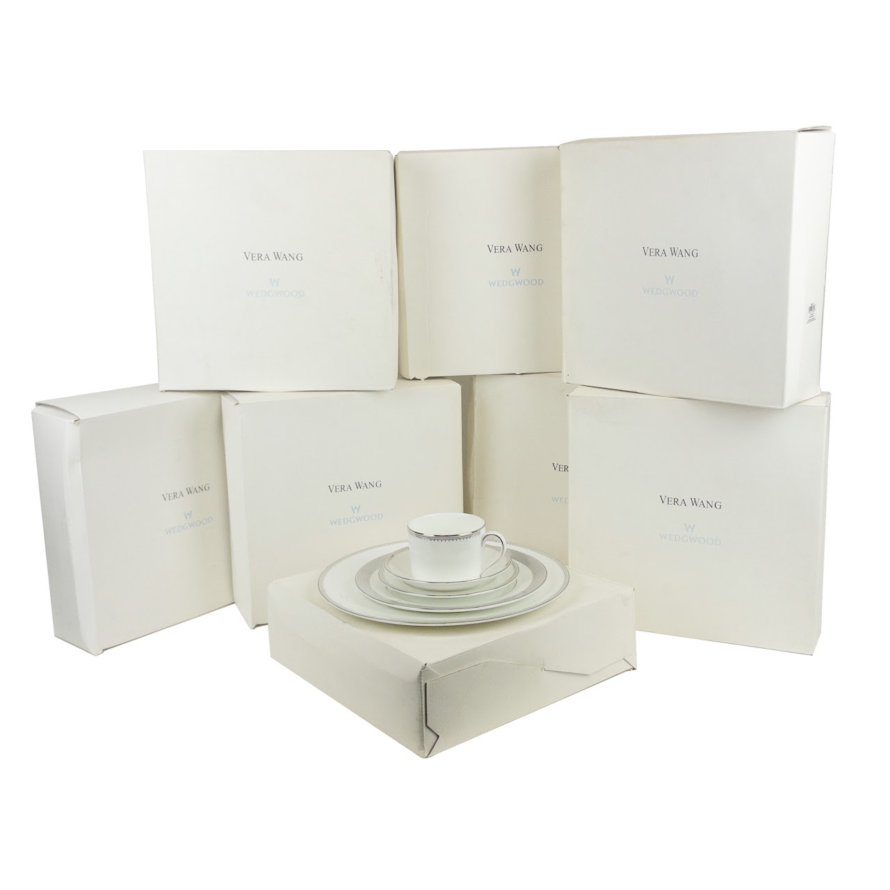 Service for Eight NEW Vera Wang x Wedgwood Grosgrain Pattern China