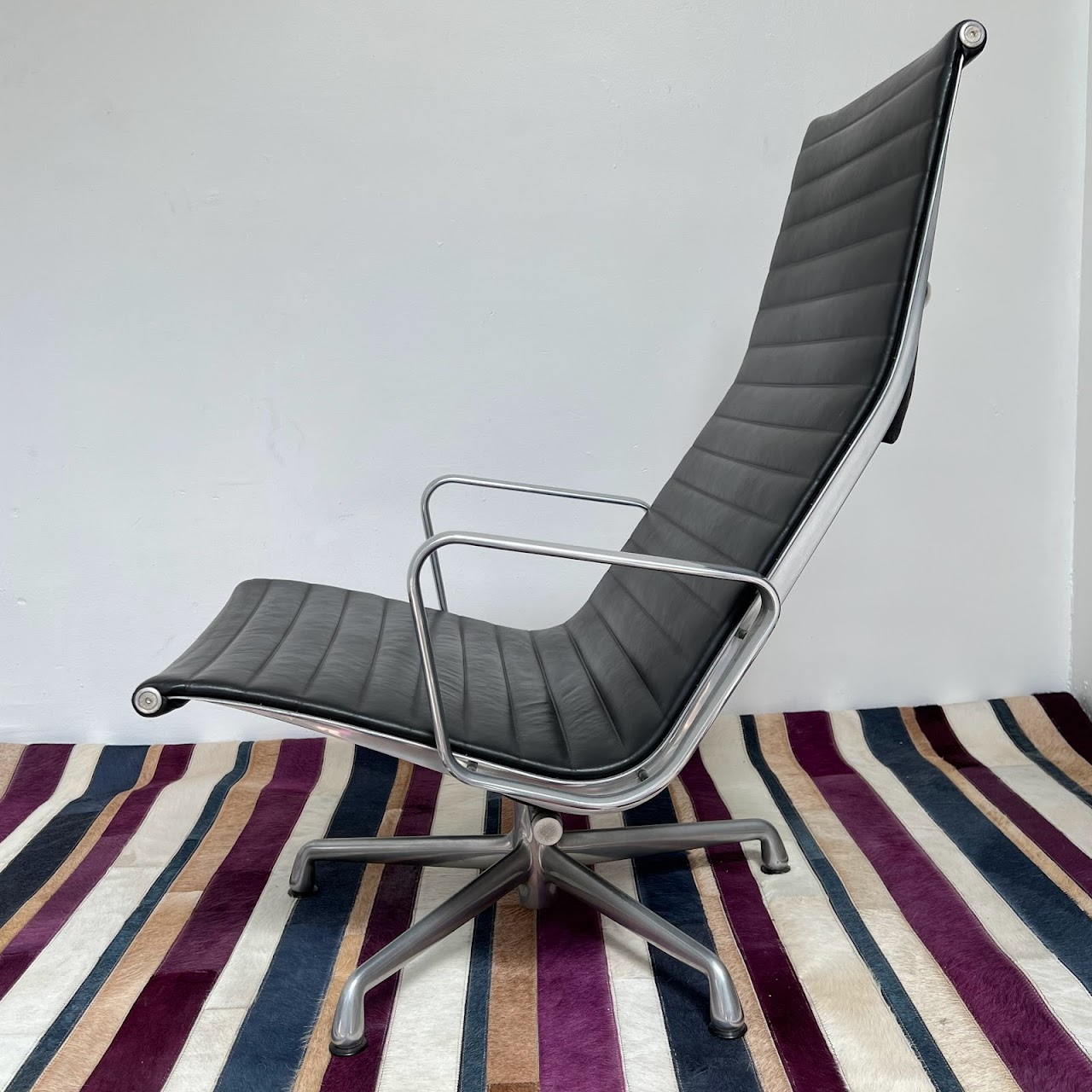 Eames Aluminum Group Lounge Chair #2