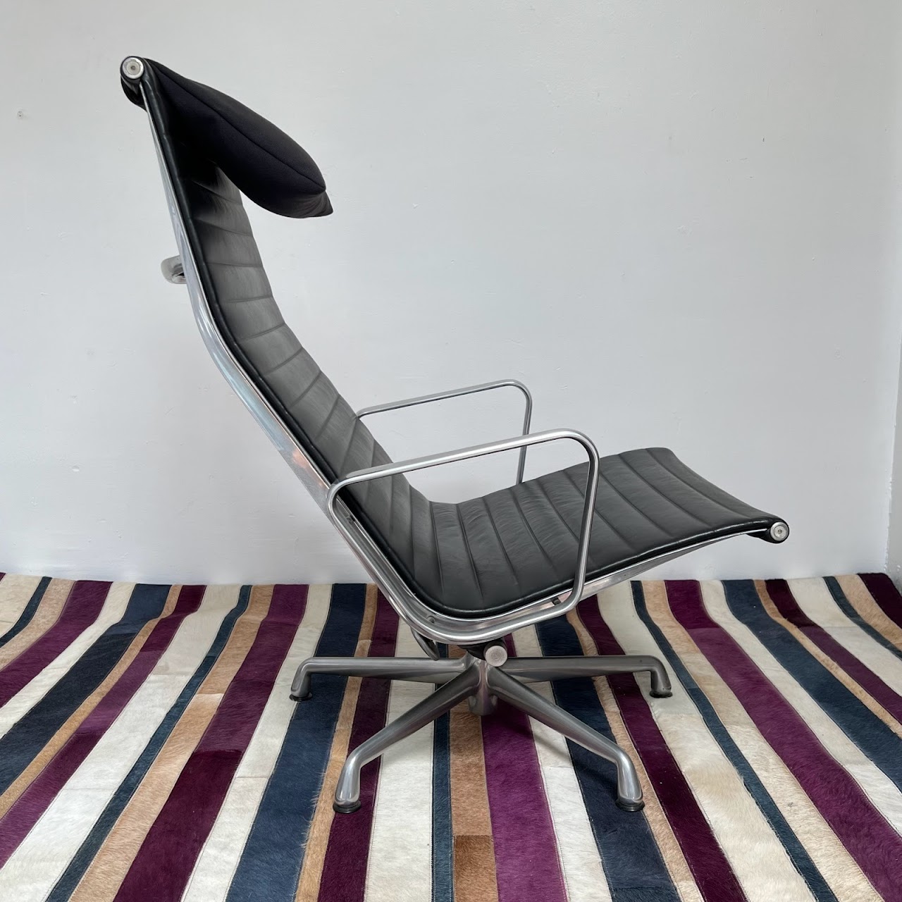 Eames Aluminum Group Lounge Chair #2