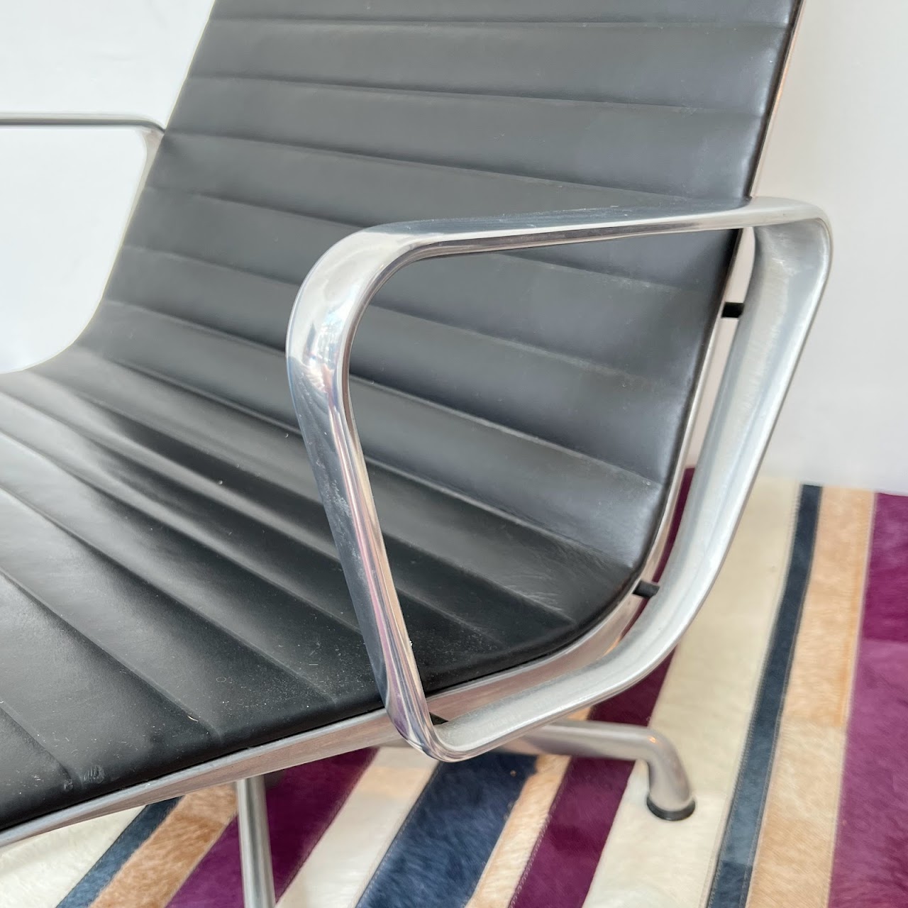 Eames Aluminum Group Lounge Chair #1