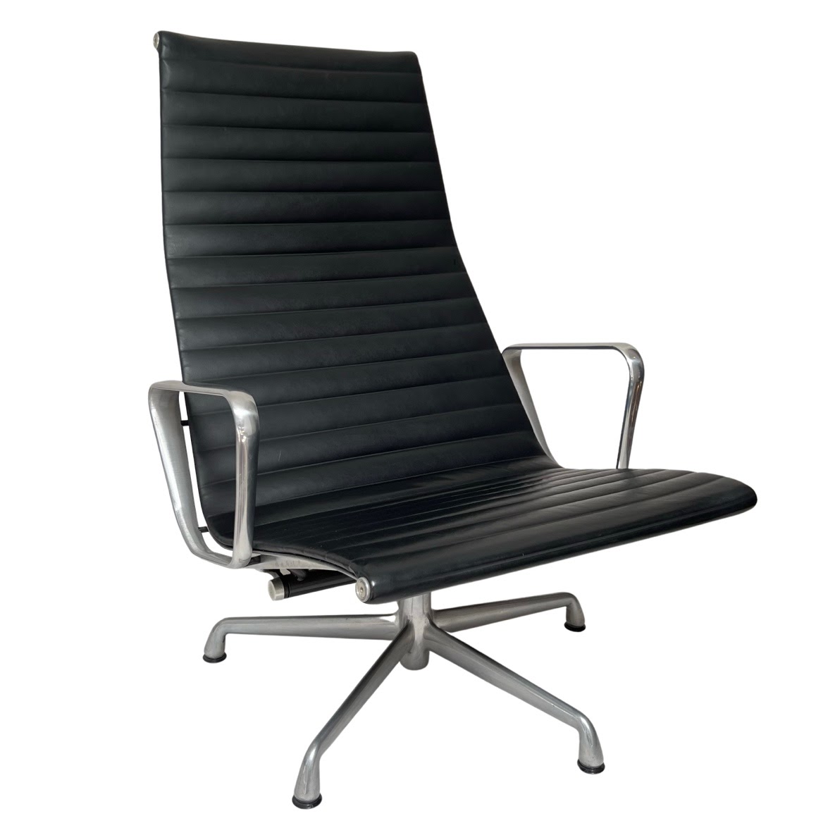 Eames Aluminum Group Lounge Chair #1