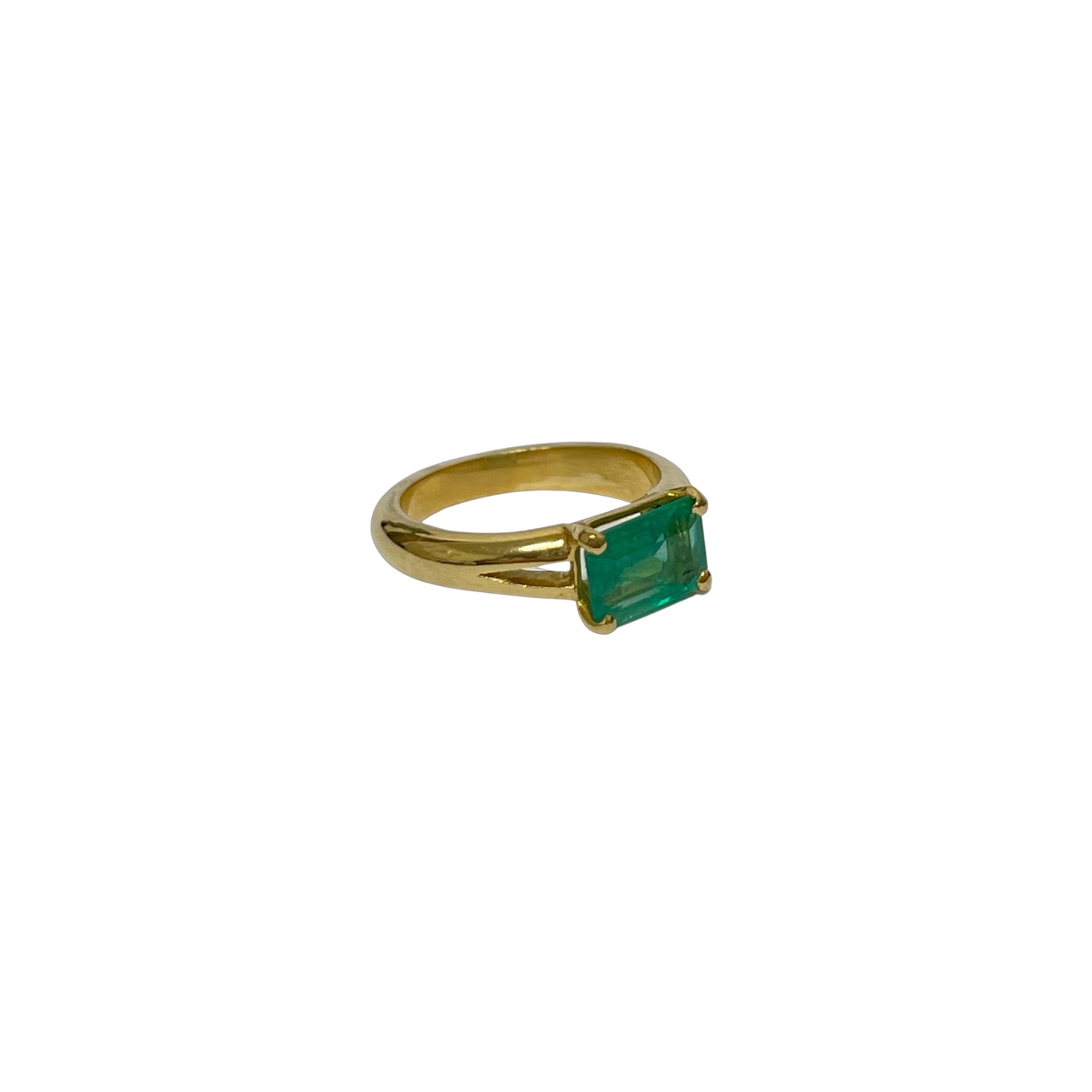 18K Gold & Green Stone Ring