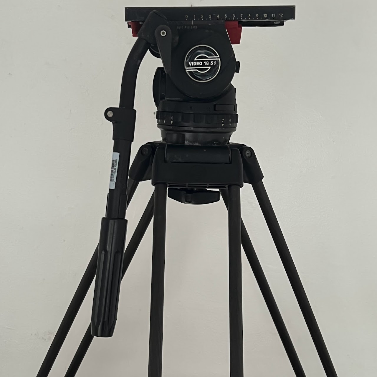 Sachtler Video 18 S1 Fluid Head with Carbon Fiber Tripod