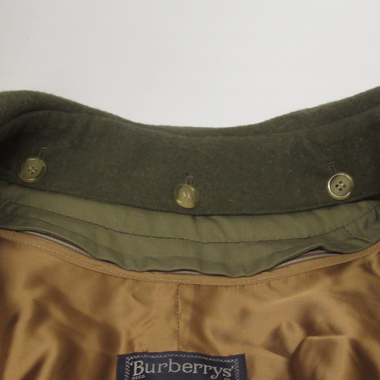 Burberry's Trench 32 Olive Lined Weatherproof Longcoat