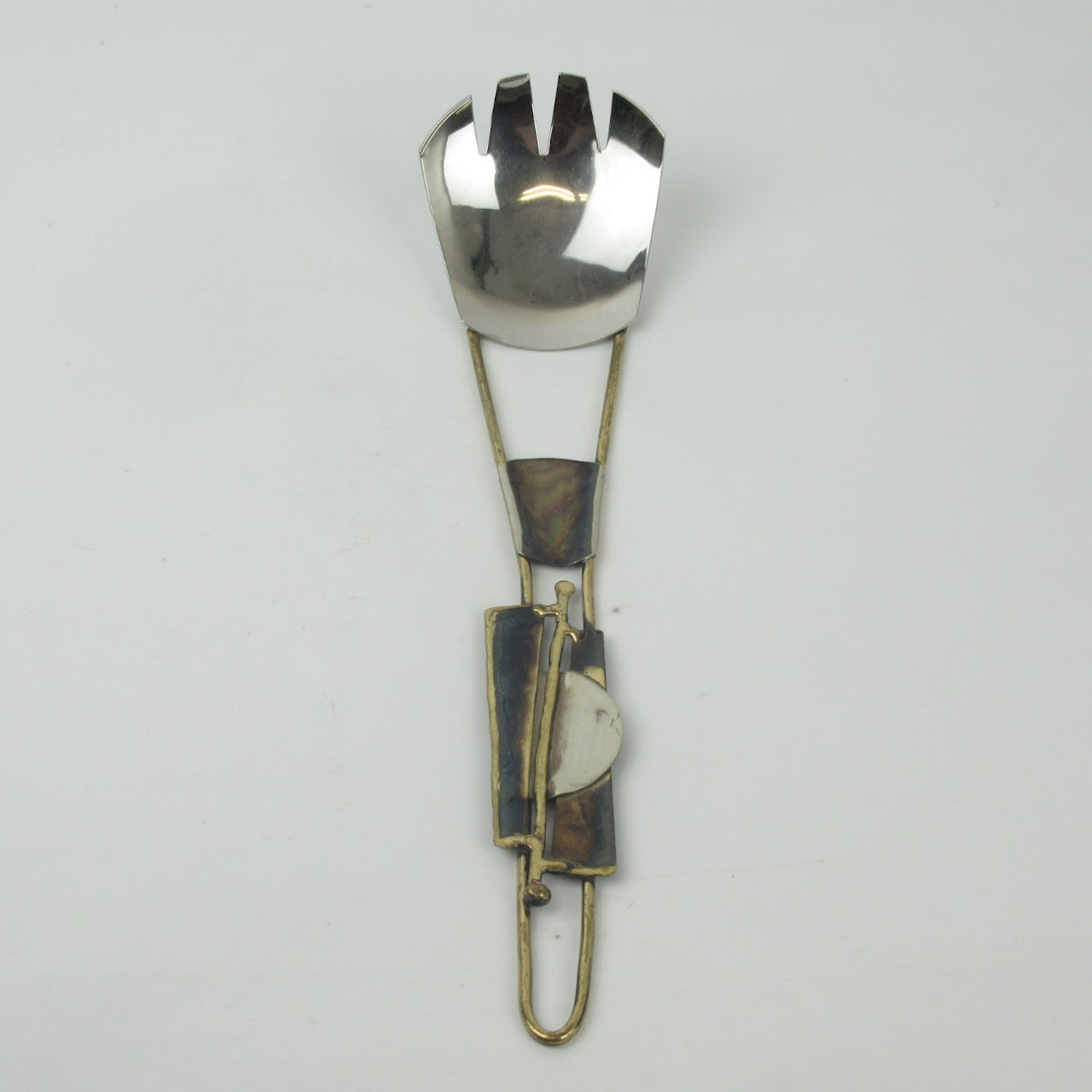 Ultra Modern Serving Utensil