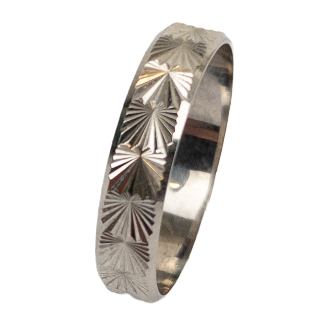 14K White Gold Engraved Starburst Band Ring