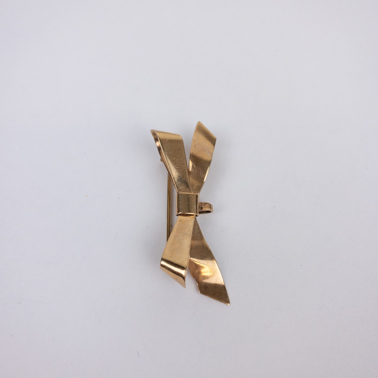 14K Gold Bow Brooch