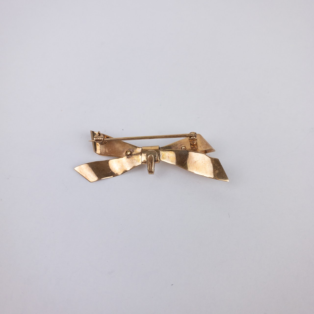 14K Gold Bow Brooch