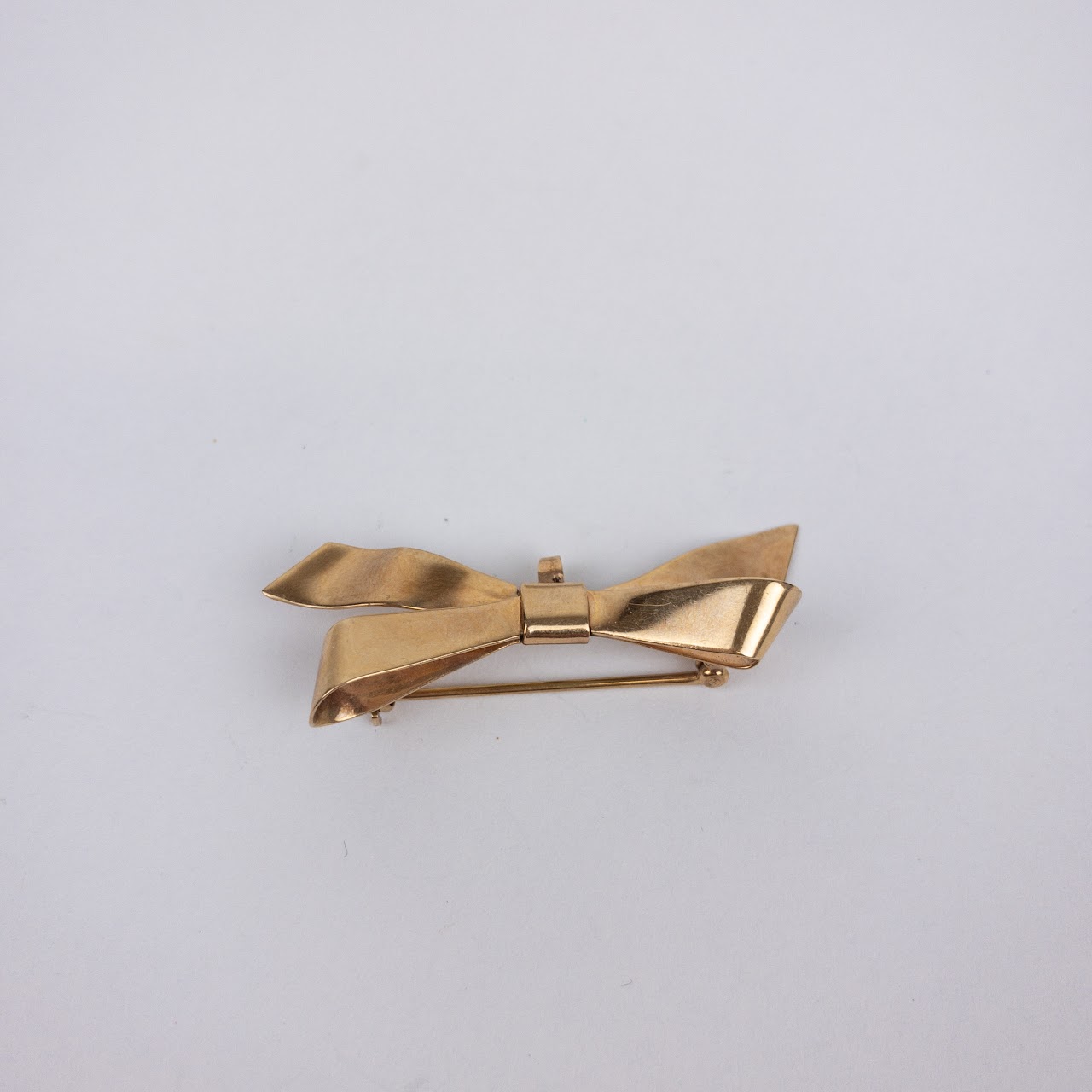 14K Gold Bow Brooch