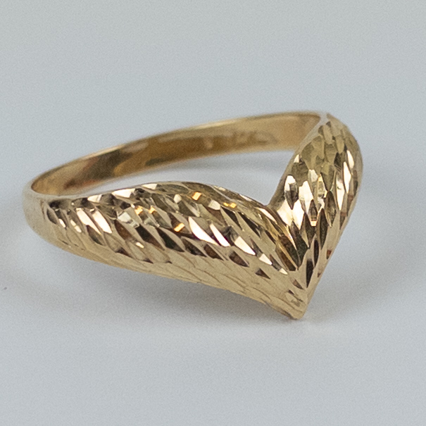 14K Gold Etched Ring