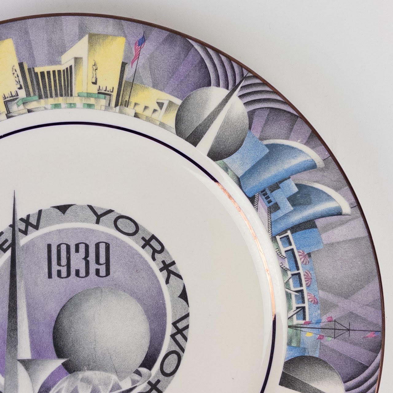 1939 New York World's Fair Homer Laughlin Commemorative Plate