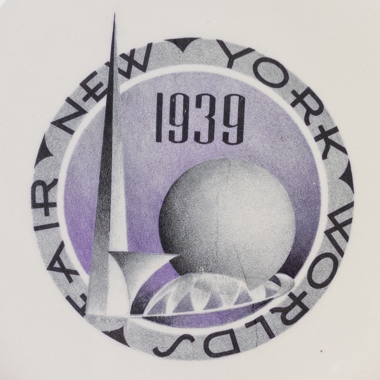 1939 New York World's Fair Homer Laughlin Commemorative Plate