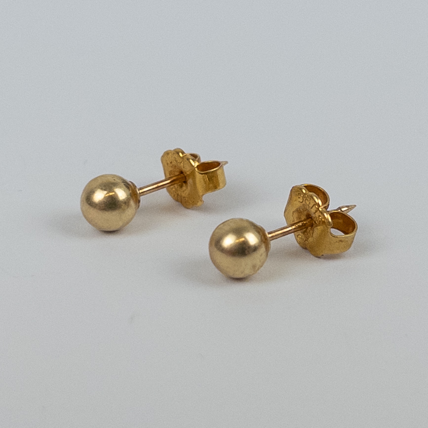 14K Gold Ball Stud Earrings