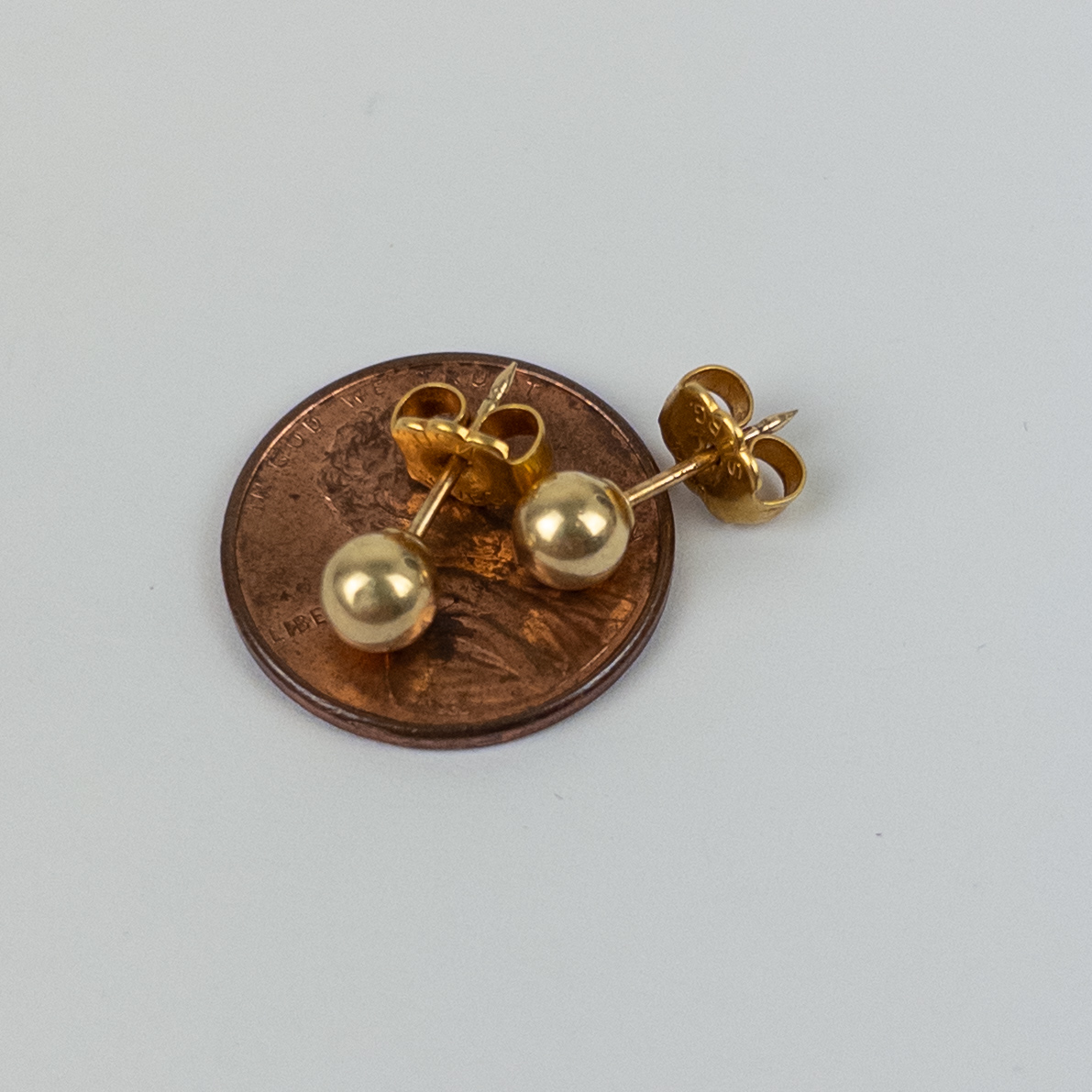 14K Gold Ball Stud Earrings