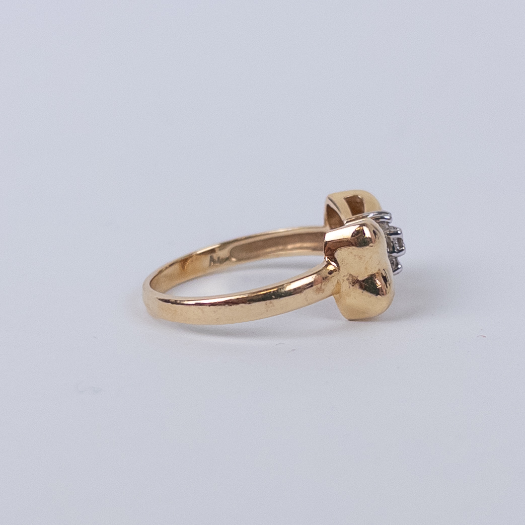 14K Gold Bow Detailed Ring with Three Tiny Diamonds